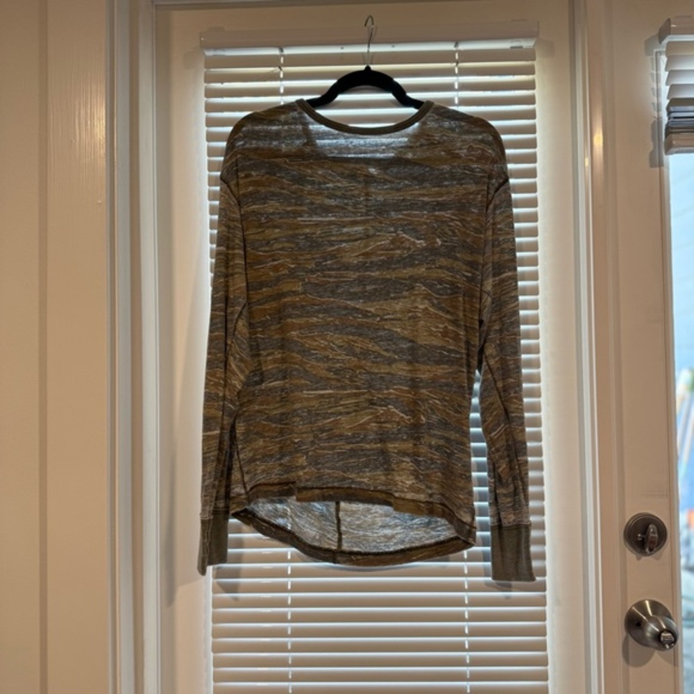 We The Free Long Sleeve Oversized Camo Tee - Picture 1 of 4